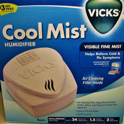 #69 New in box Vicks Cool Mist Humidifier