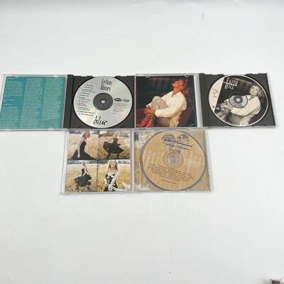 FEMALE COUNTRY MUSIC STARS CD LOT
