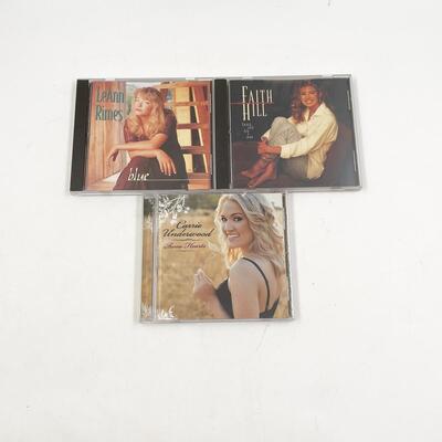 FEMALE COUNTRY MUSIC STARS CD LOT