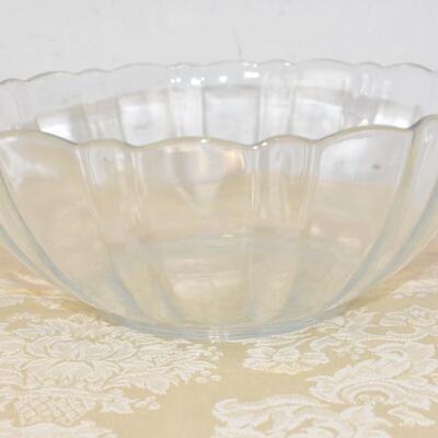 26 pc Party/Kitchen: 12 placemats, Serving & Punch Bowl, 8 glass Cups, 4 plates
