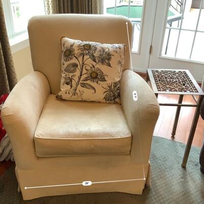 Cream Accent Chair 