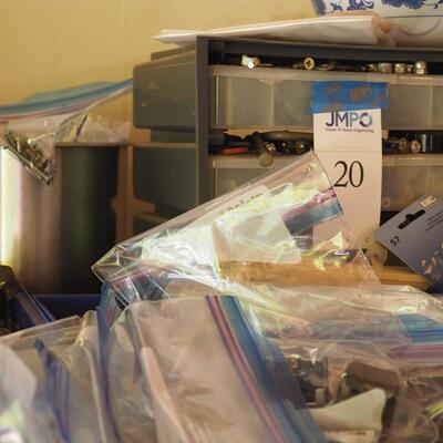 Lot 20 4 drawer plastic storage bin