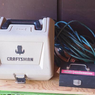 Lot 25 Craftman Router and Bits