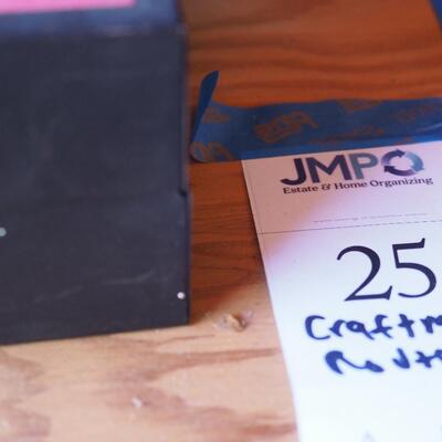 Lot 25 Craftman Router and Bits