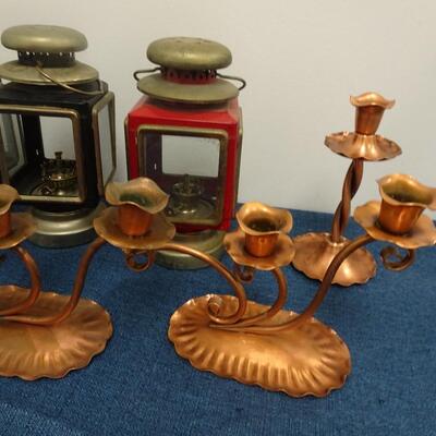 LOT 762 COLLECTION OF BRASS ITEMS