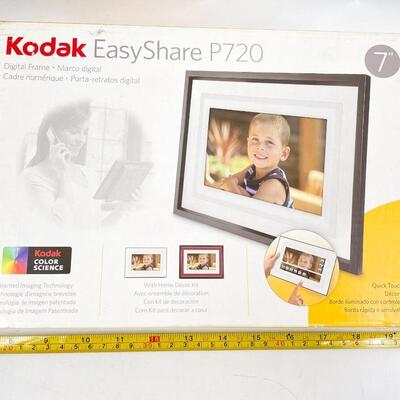 KODAK 7â€ EASYSHARE P720 DIGITAL PICTURE FRAME