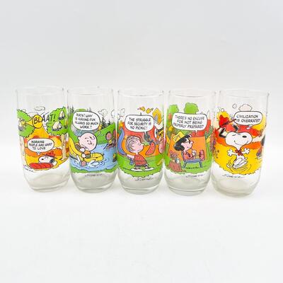 VINTAGE MCDONALDâ€™S â€œPEANUTS - CAMP SNOOPYâ€ COLLECTIBLE GLASSES (5)