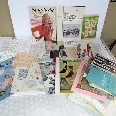 Large Lot of Patterns, Sewing Pamphlets and Magazines, Instruction Sheets, Etc, Sewing, Knitting, Upholstry