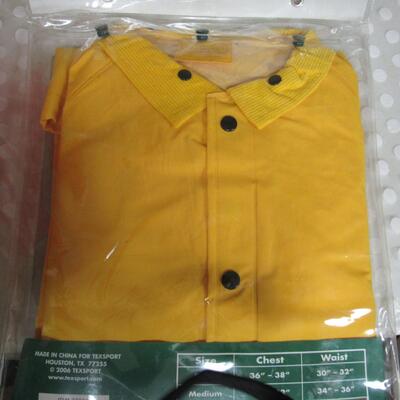 3 Piece Laminated PVC Rainsuit In Package