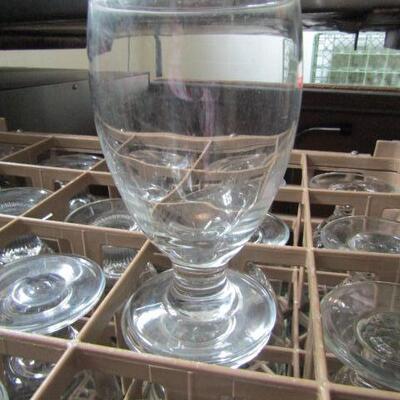 128 (Approx) Clear Glass Goblets