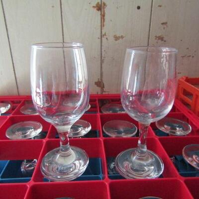 189 (Approx) Assorted Wine Glasses