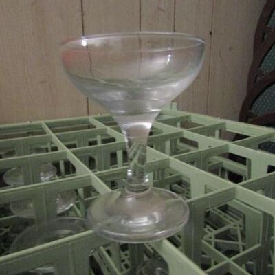 162 (Approx) Coupe Glasses