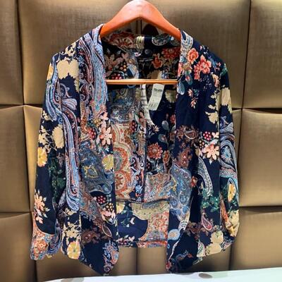 Michel Fashion Women's Blazer Size Large