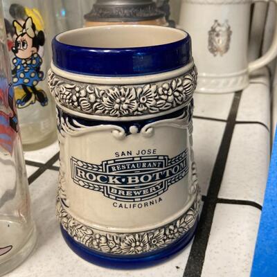 Lot 86: Beer steins and glassware