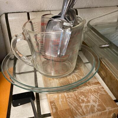Lot 85:  Metal and Pyrex Glass Bake ware