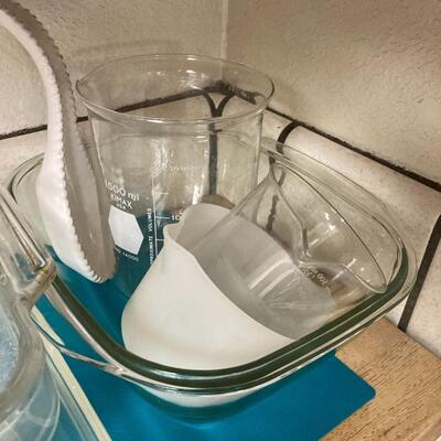Lot 85:  Metal and Pyrex Glass Bake ware