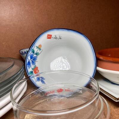 Lot 83: Asian bowls