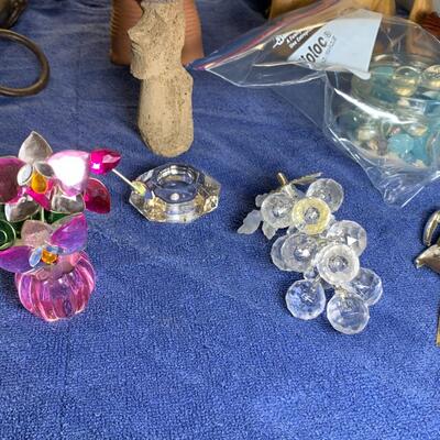 Lot 75:  Carousel horse and home decor items