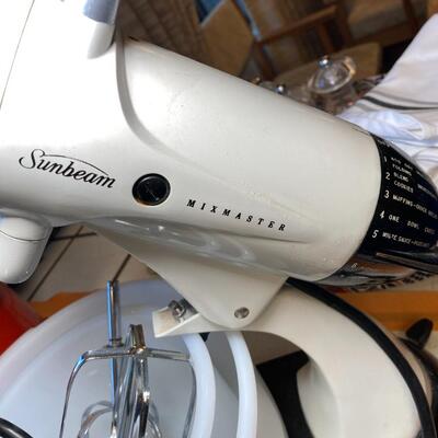 Lot 76: Vintage Kitchen appliances-small