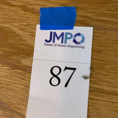 Lot 87: Collector pins