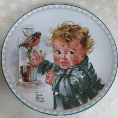 1st Issue, 1988, #125A Little Red Robins From the Precious Little Ones Plate Series