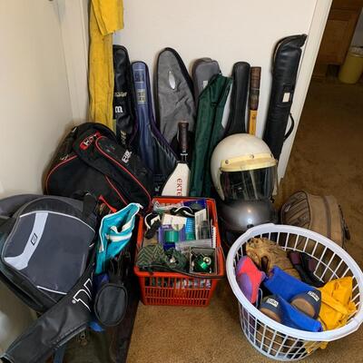 Lot 105: Sporting goods