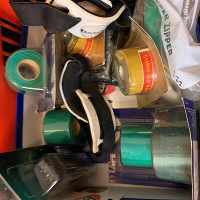 Lot 105: Sporting goods