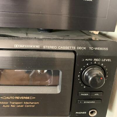 Lot 117:  Audio components
