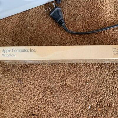 Lot 113: Dell laptop and Yamaha speakers