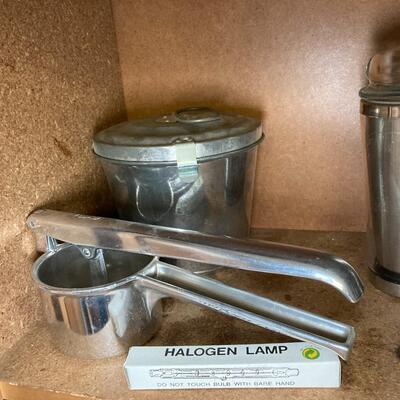 Lot 72: Small appliances and housewares #2