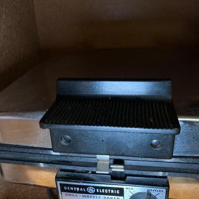 Lot 72: Small appliances and housewares #2