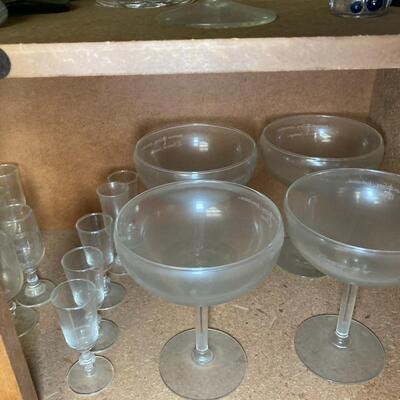 Lot 70:  Vintage and modern glassware