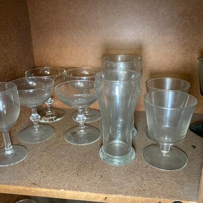 Lot 70:  Vintage and modern glassware