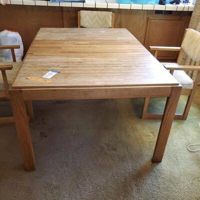 Lot 05: Dining set