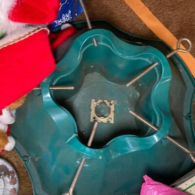 Lot 58:  Christmas and gift wrap