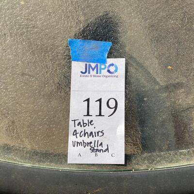 Lot 119:  patio furniture