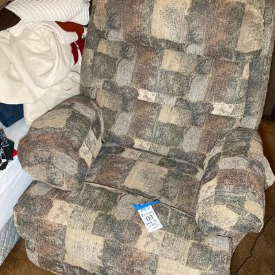 Lot 03:  Recliner