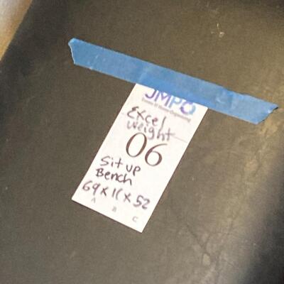 Lot 06: Weight bench #1