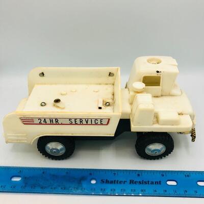 Vintage Motorized Tow Truck