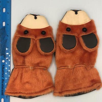 Vintage Leather Childrenâ€™s Gloves