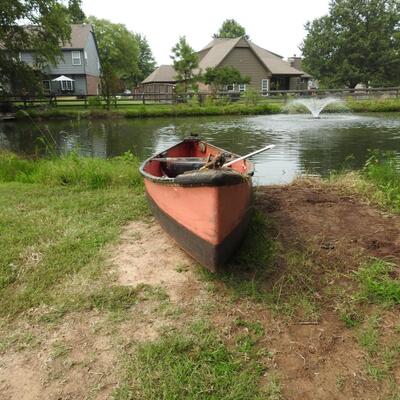 18 ft fiberglass canoe