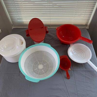 #23 Pasta N More Microwave Bowl & Strainers