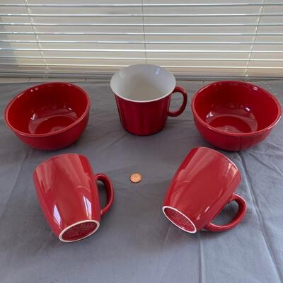 #38 Red Cups & Bowls
