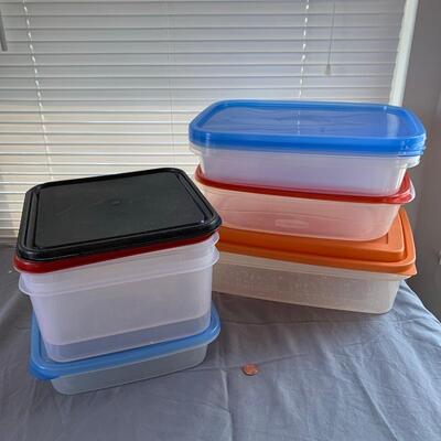 #55 Rubbermaid & Other Food Storage