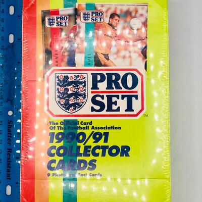 Unopened 1990/91 Flair Pro Set Soccer Cards