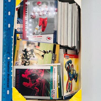 Opened 1990 Pro Set Football Cards