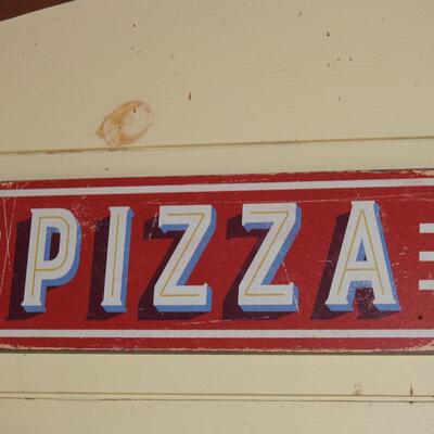 Pizza sign