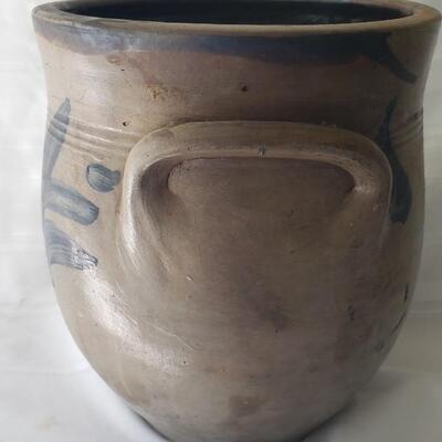 Antique pot stoneware slip glaze design