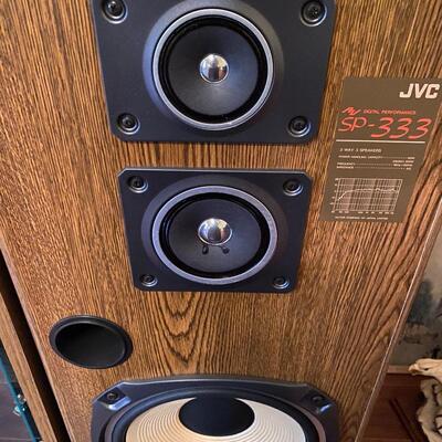 JVC Stereo System w/ Speakers 