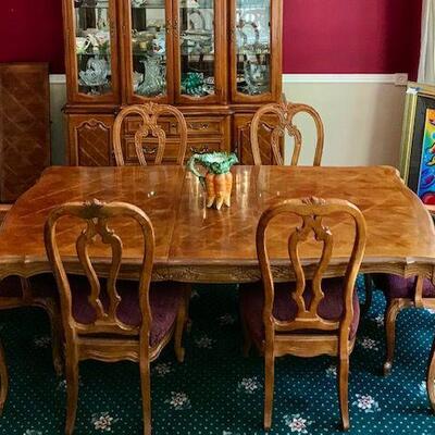 Dining Table With Six Chairs, Two Leaves & Pad